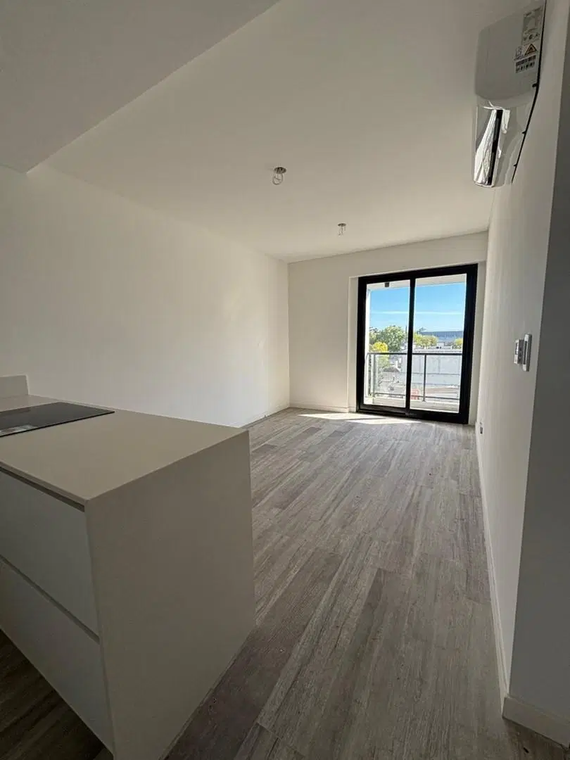 2 AMBIENTES CON BALCON Y AMENITIES - EDIFICIO NIC DEVOTO 3