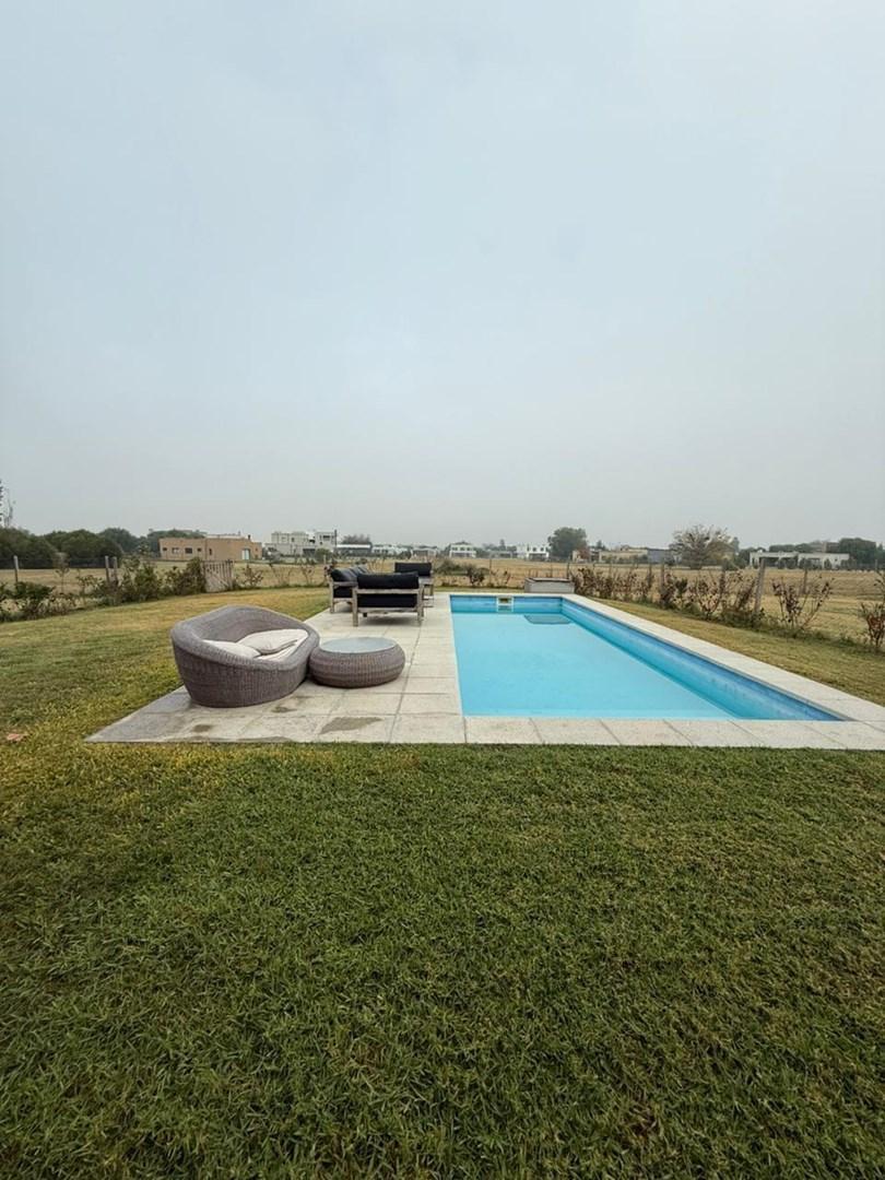 Foto de Casa Quinta en Venta 4 AMB lote de 1000 m2 en San Sebastian, Escobar, imagen 3