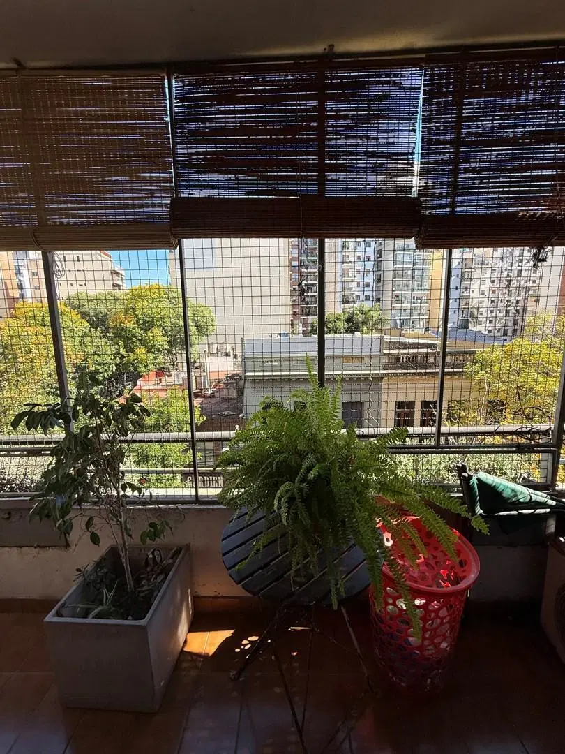 VENTA DEPARTAMENTO 3 AMBIENTES CON BALCON EN CABALLITO CON COCHERA! 2