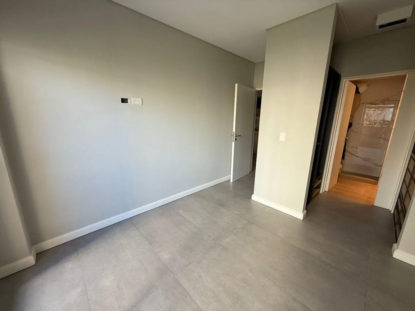 Departamento en Venta 2 ambientes con baño en suite, balcón y toilette a estrenar en Almagro, Capita 4