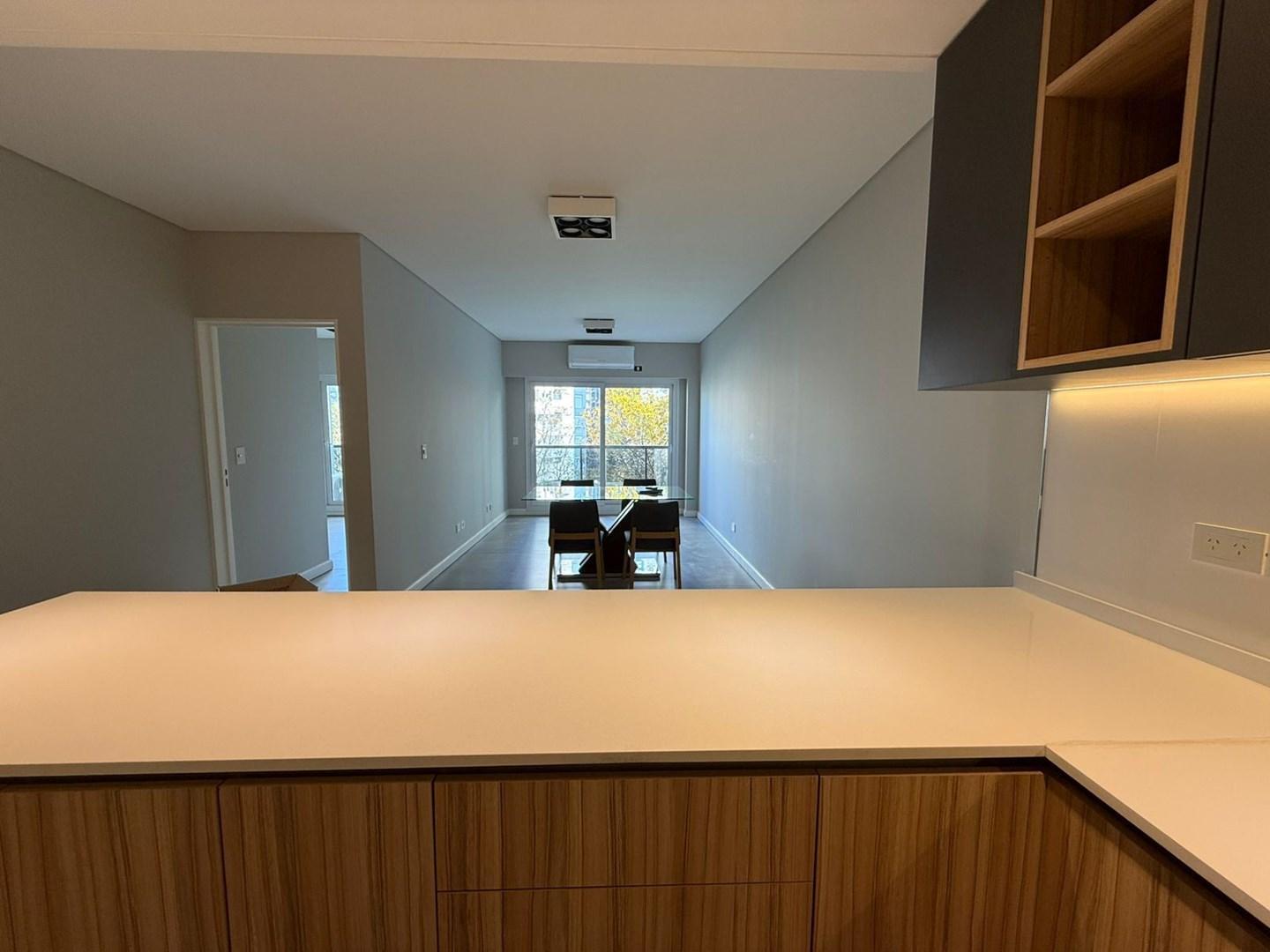 Departamento en Venta 2 ambientes con baño en suite, balcón y toilette a estrenar en Almagro, Capita