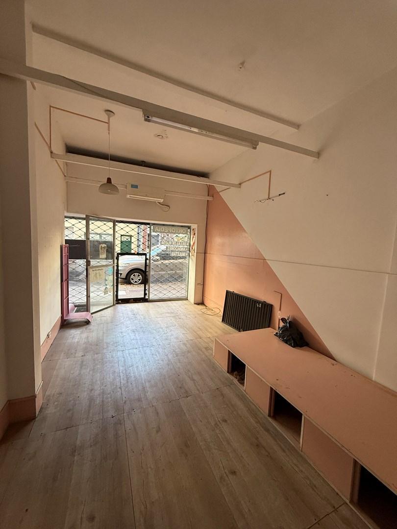 Foto de ALQUILER LOCAL COMERCIAL EN BELGRANO BARRIO CHINO CON PATIO! Apto, imagen 3