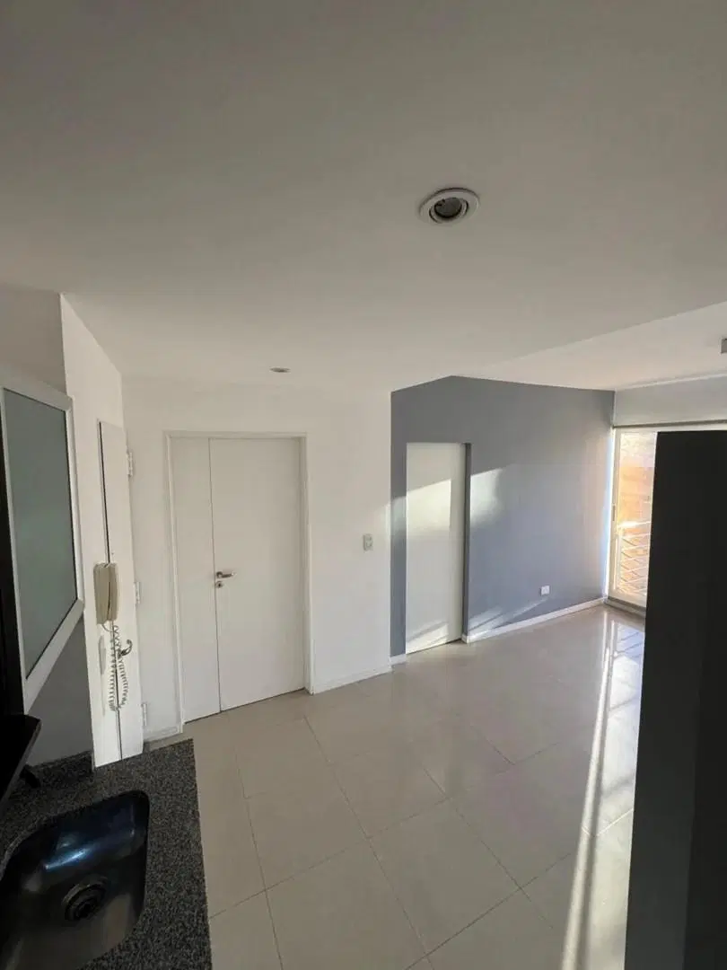 Departamento en Venta monoambiente con balcón, cochera y baulera en Villa Crespo, Capital Federal, B 3