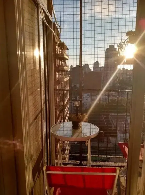 Departamento de 3 ambientes al frente de 68 m² con balcón en Saavedra 4