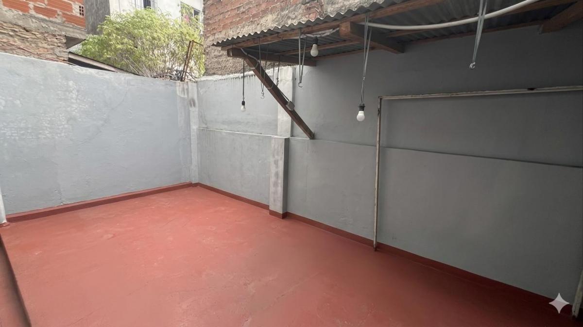 Foto de Casa Triplex en Venta en Villa Lugano, Capital Federal, Buenos Aires, imagen 4