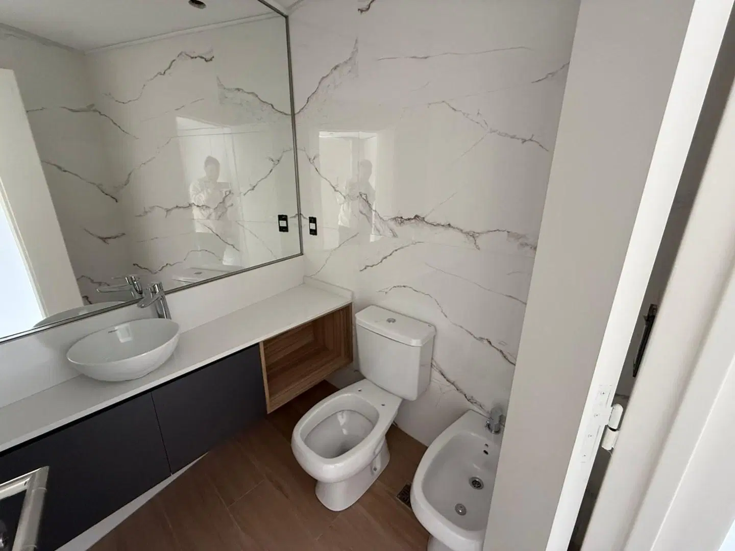 Departamento en Venta 2 ambientes con balcón, toilette y baño en suite a estrenar  en Almagro, Capit 3