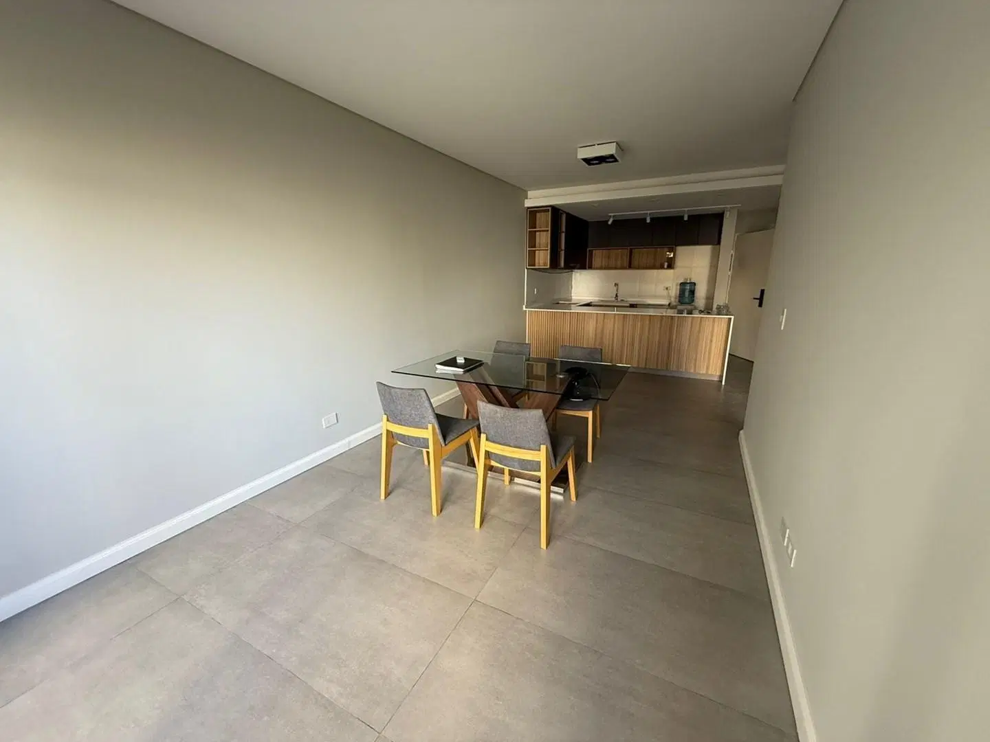 Departamento en Venta 2 ambientes con baño en suite, balcón y toilette a estrenar en Almagro, Capita 5