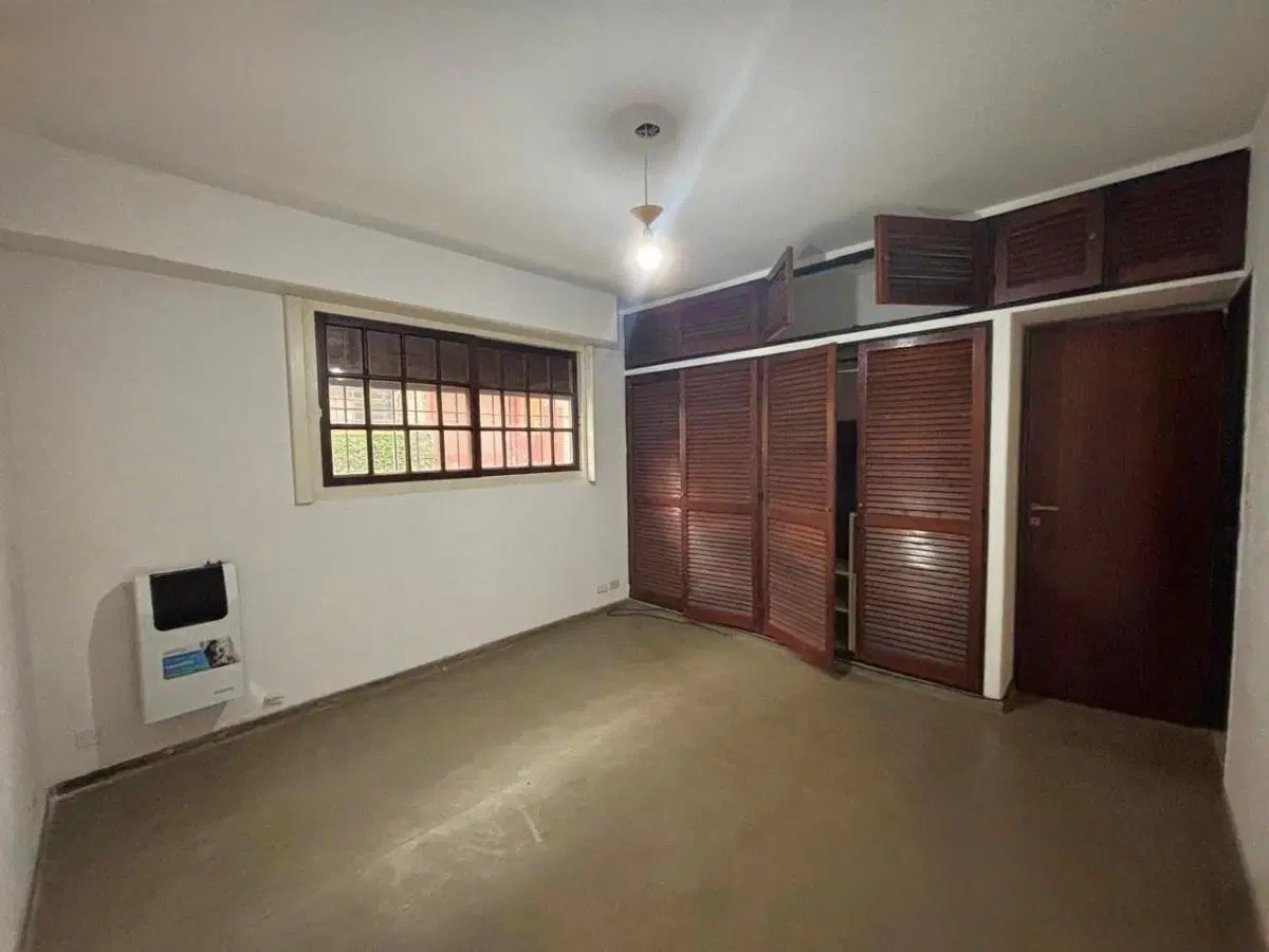 VENTA PH 5 AMBIENTES CON JARDÍN EN OLIVOS! 200 m2 4