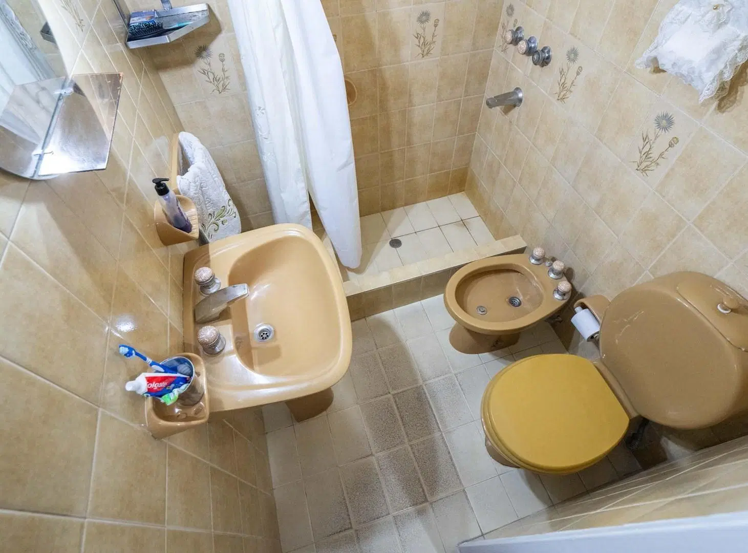 Casa lote propio 4 ambientes con patio, terraza y cochera en Venta en Caseros, Tres de Febrero, G.B. 4