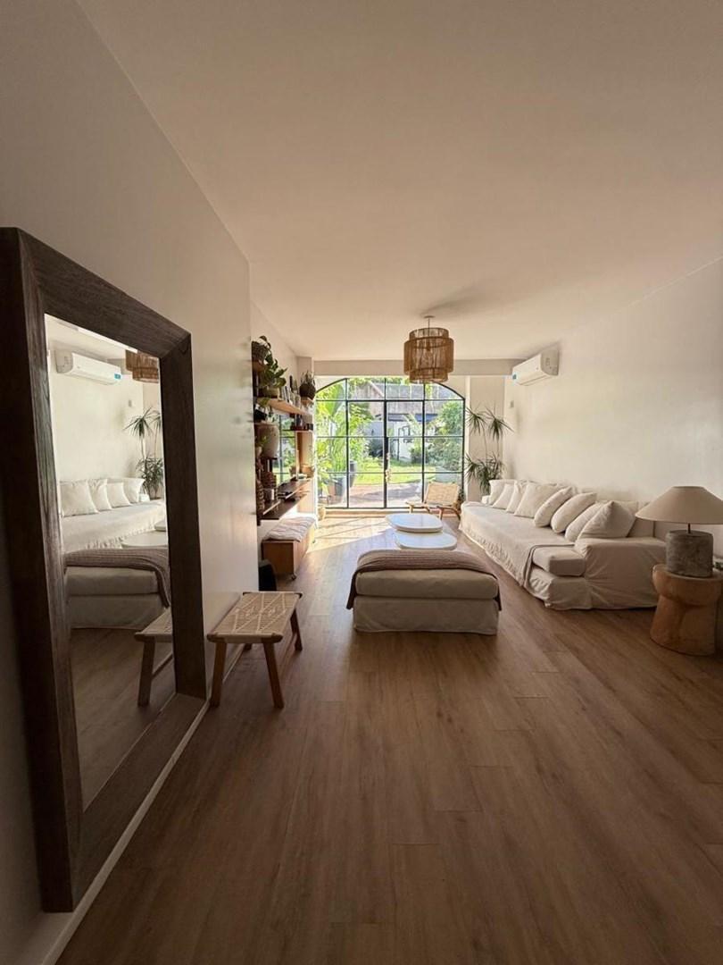 Foto de VENTA Departamento tipo casa en 5 ambientes de 270 m² totales con gran terraza y quincho en Palermo, imagen 3