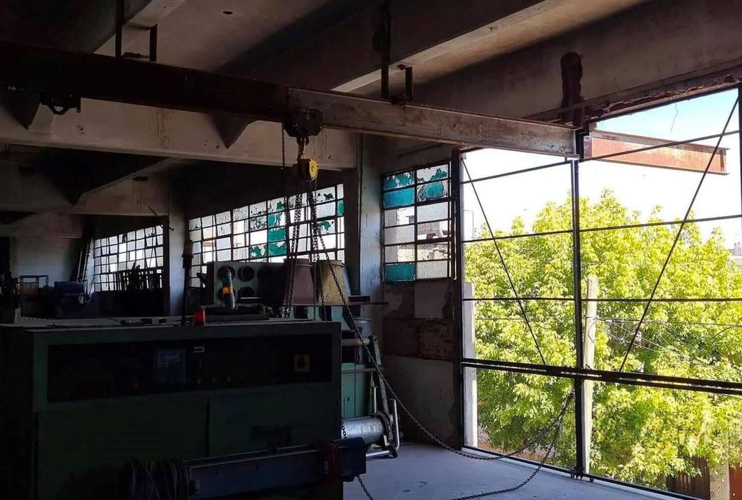 Foto de Depósito en Venta en Lomas del Mirador, La Matanza, G.B.A. Zona Oeste, imagen 4
