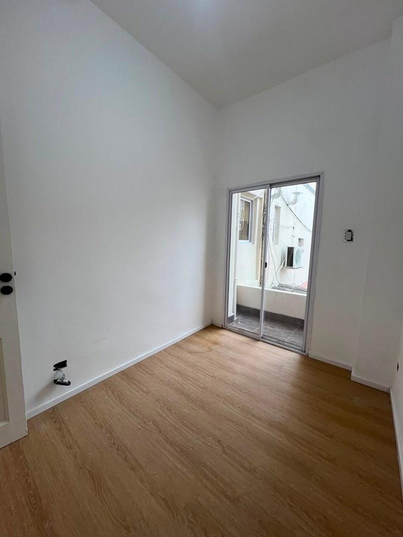 Foto de Departamento PH en Venta en Monte Castro, Capital Federal, Buenos Aires, imagen 3