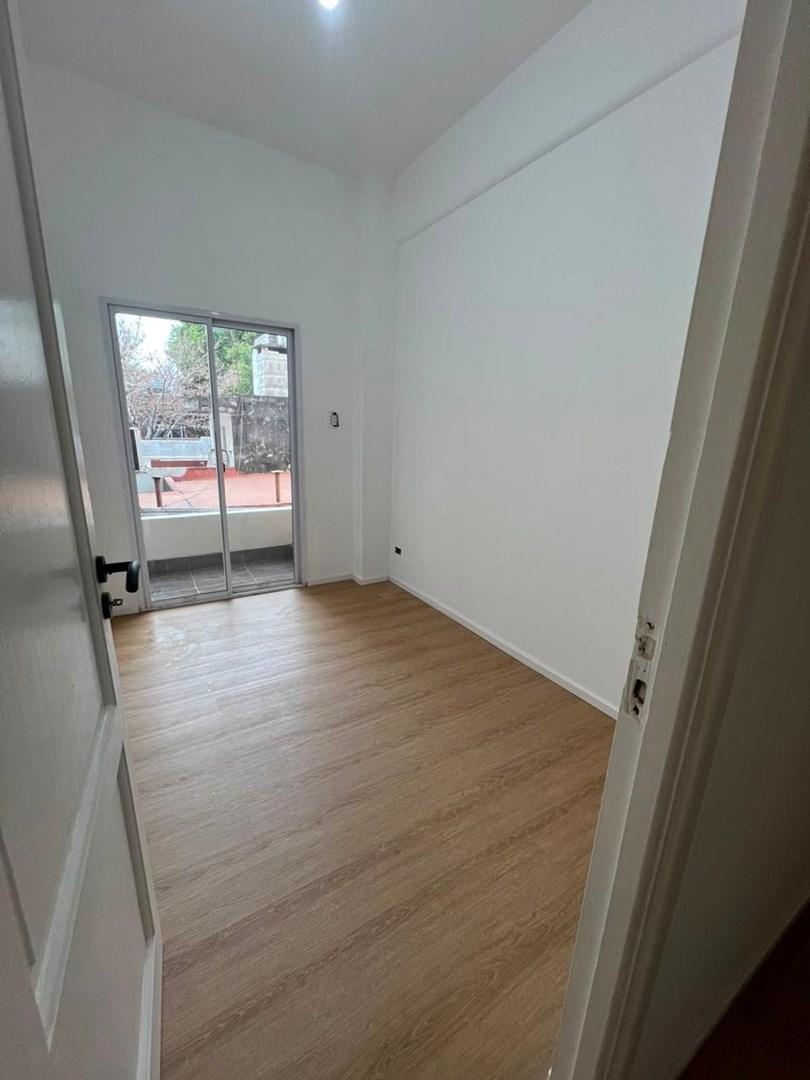 Foto de Departamento PH en Venta en Monte Castro, Capital Federal, Buenos Aires, imagen 1