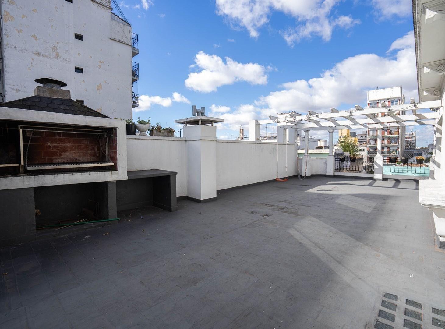 Foto de Casa PH 6 ambientes refaccionado a nuevo en Venta en Villa Urquiza, imagen 1