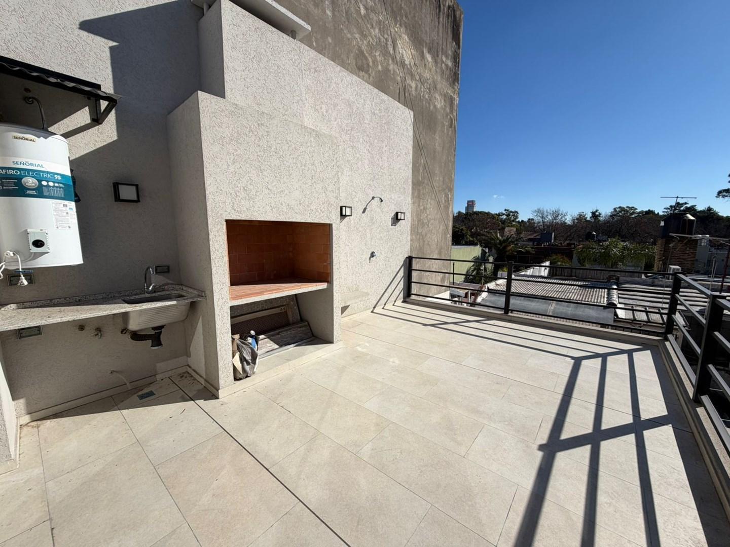 Foto de PH en Venta 4 ambientes con parrilla y terraza en Saavedra, Capital, imagen 1