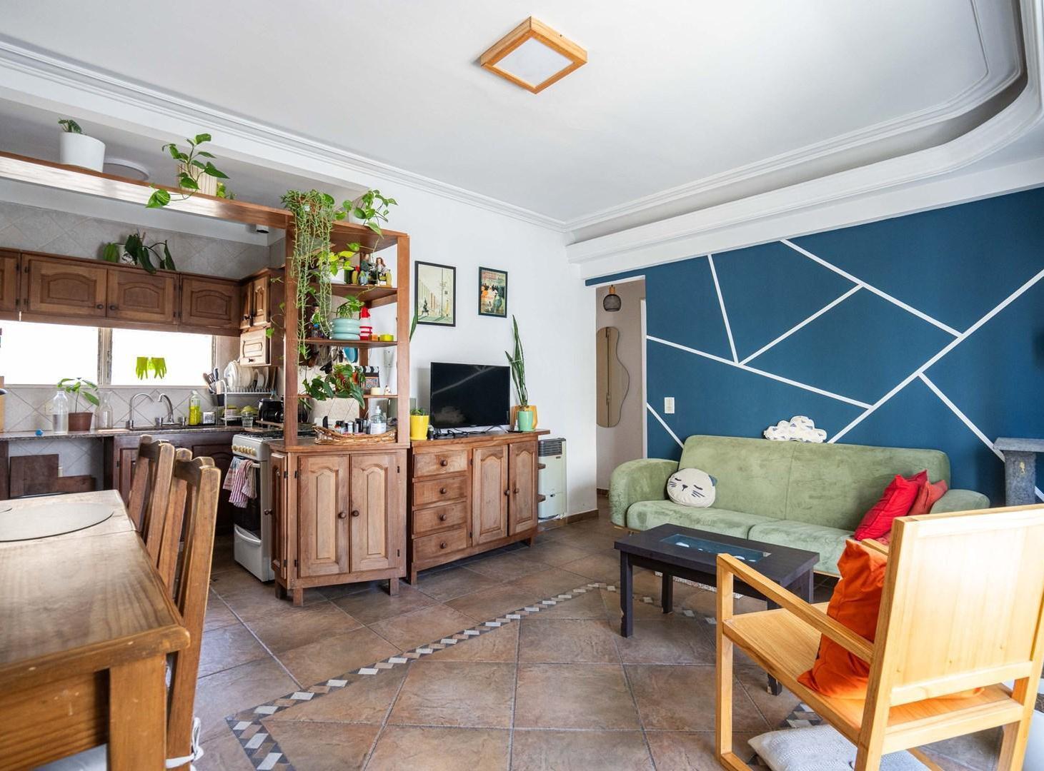 Foto de PH en Venta 3 ambientes sin expensas con balcón y terraza en Villa, imagen 2