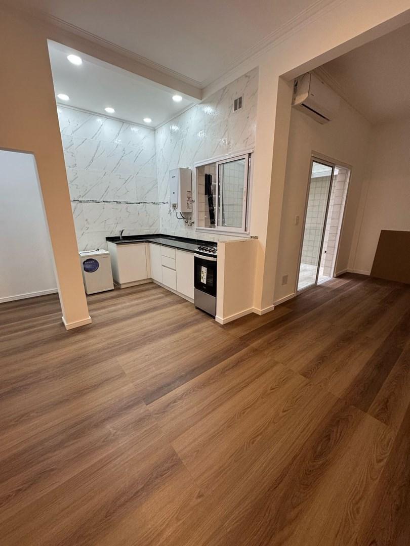 Foto de Departamento en Venta monoambiente con patio en Caballito, Capital, imagen 2