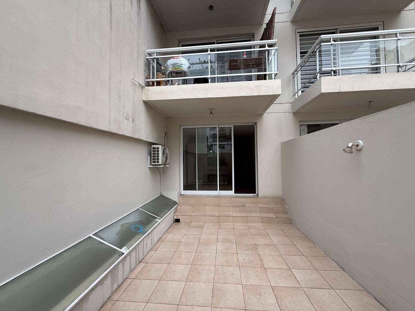 Foto de ALQUILER AMPLIO MONOAMBIENTE MODERNO EN SAN NICOLAS CON PATIO! PISO 1, imagen 4