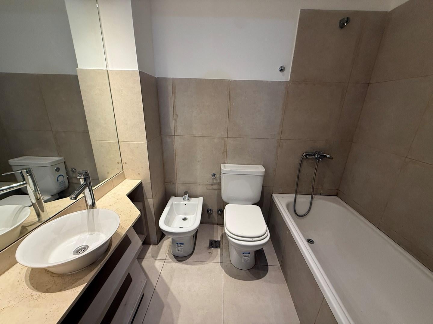 Foto de ALQUILER AMPLIO MONOAMBIENTE MODERNO EN SAN NICOLAS CON PATIO! PISO 1, imagen 5
