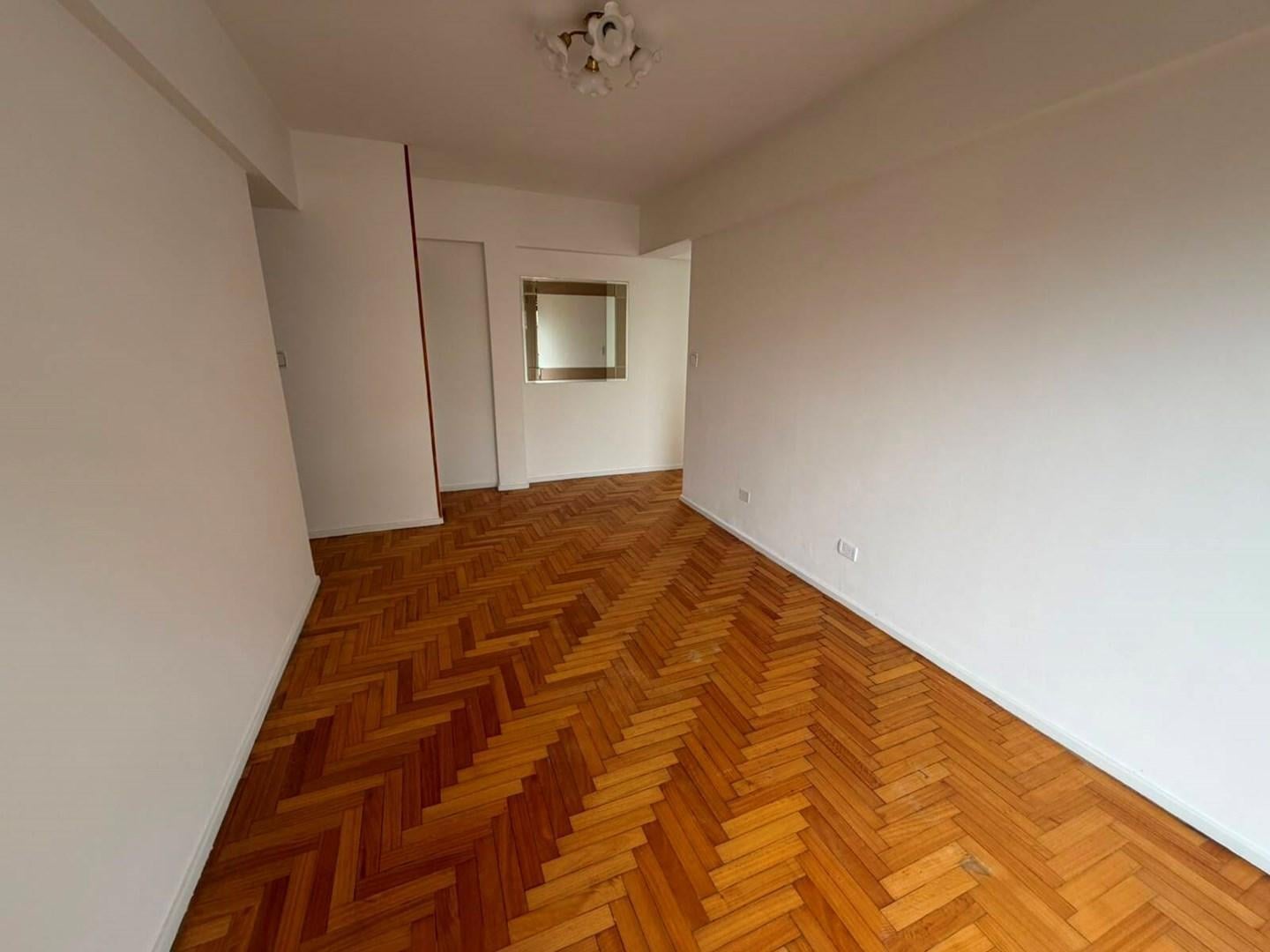Foto de Departamento en Venta 4 ambientes con balcón en Villa Crespo, Capital, imagen 2