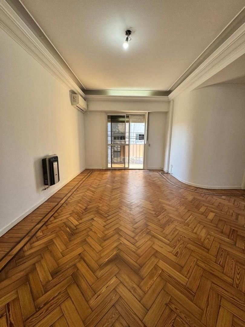 Foto de Departamento en Venta 3 ambientes con balcón en Villa Pueyrredón, imagen 5