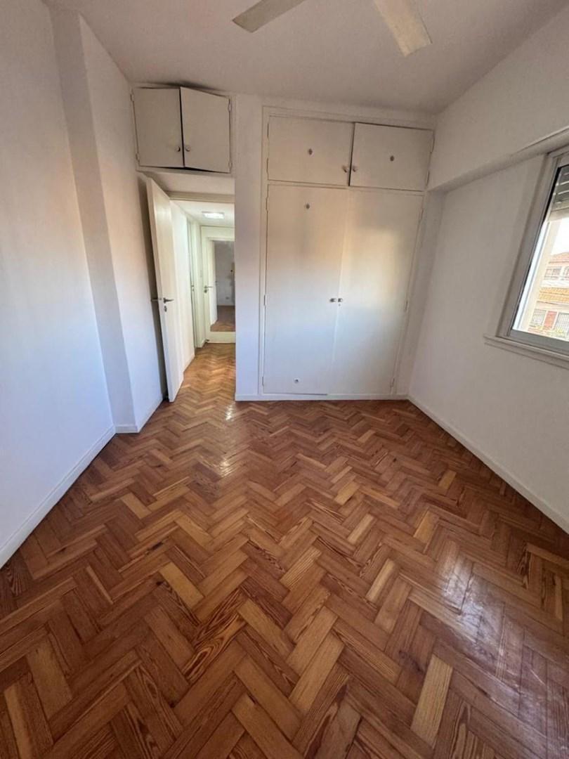 Foto de Departamento en Venta 3 ambientes con balcón en Villa Pueyrredón, imagen 2