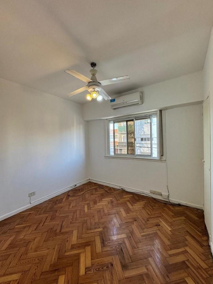 Foto de Departamento en Venta 3 ambientes con balcón en Villa Pueyrredón, imagen 4