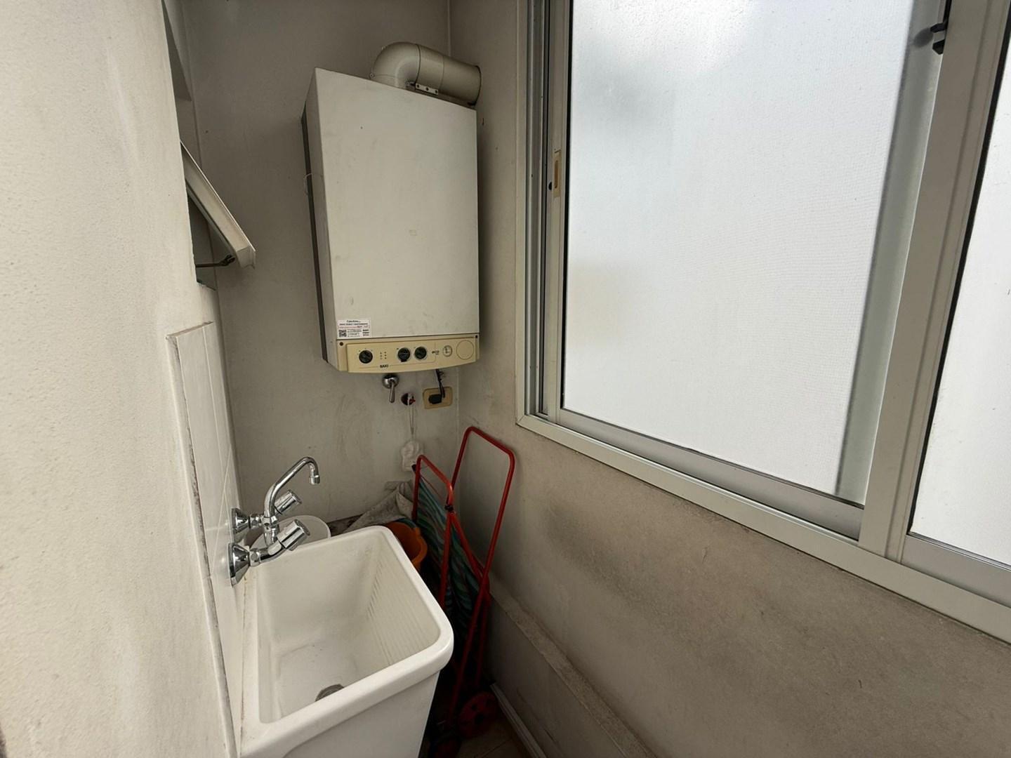 Foto de Departamento en Venta 4 ambientes con balcón y cochera en Recoleta, imagen 2