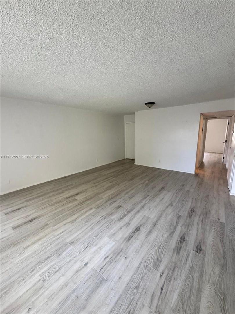 Foto de 3 ambientes de 81 m² - Lauderhill, Miami, Florida, Estados Unidos, imagen 5