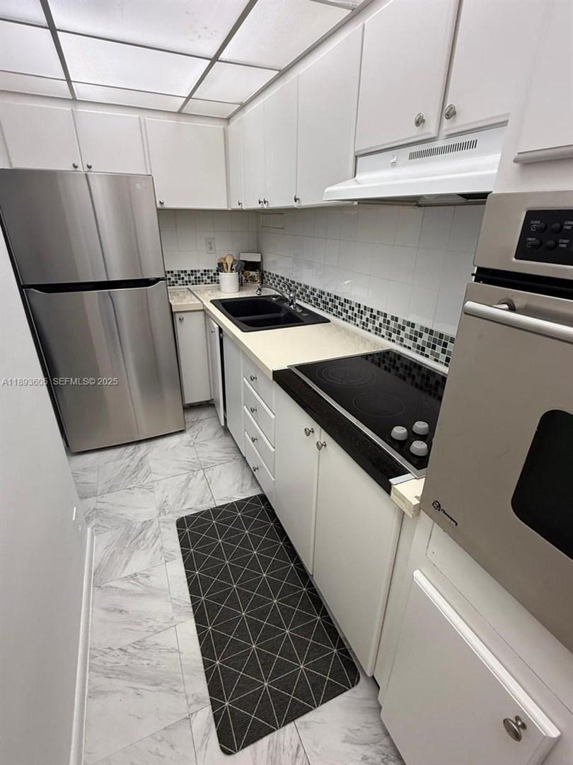 Foto de Departamento Monoambiente en Venta en Miami Beach, Miami, Florida, imagen 5