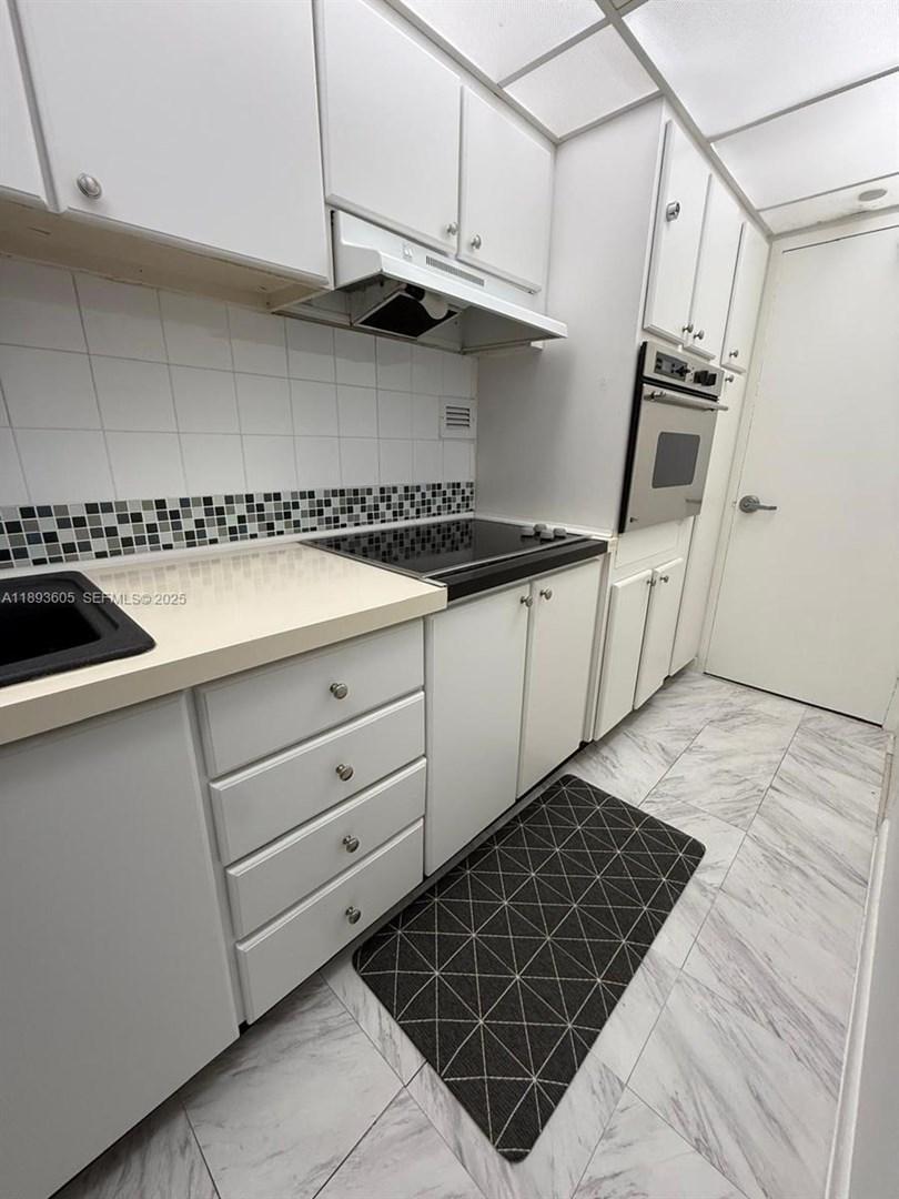 Foto de Departamento Monoambiente en Venta en Miami Beach, Miami, Florida, imagen 4
