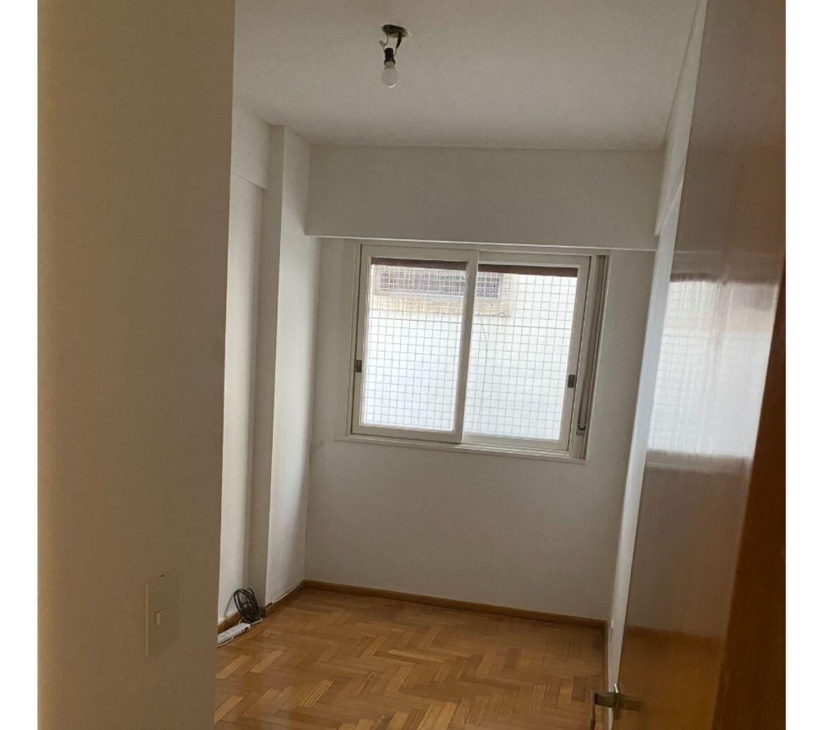 Foto de VENTA DEPARTAMENTO 3 AMBIENTES CON BALCON Y DEPENDENCIA EN BELGRANO, imagen 2