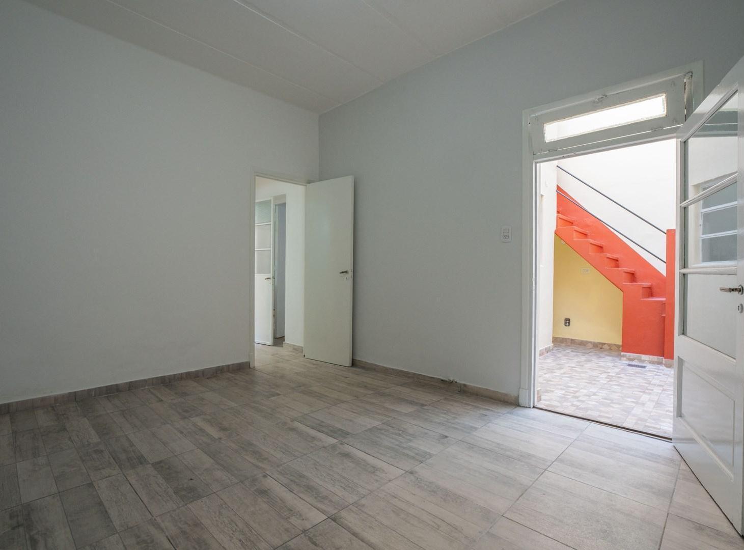 Foto de Ph Tipo Casa 2 amb con 2 Patios y Terraza Propia - Sin Expensas, imagen 5
