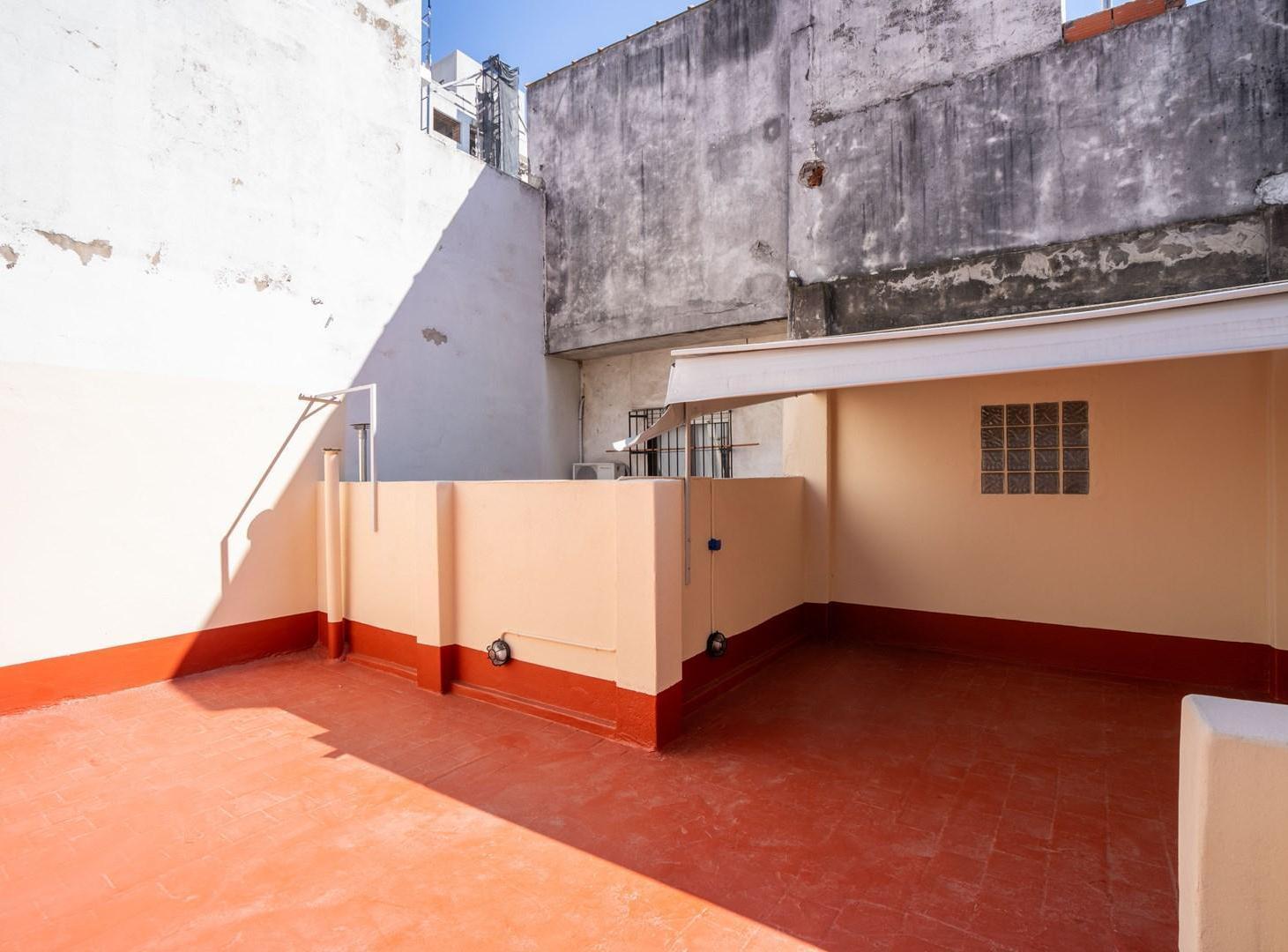 Foto de Ph Tipo Casa 2 amb con 2 Patios y Terraza Propia - Sin Expensas, imagen 2