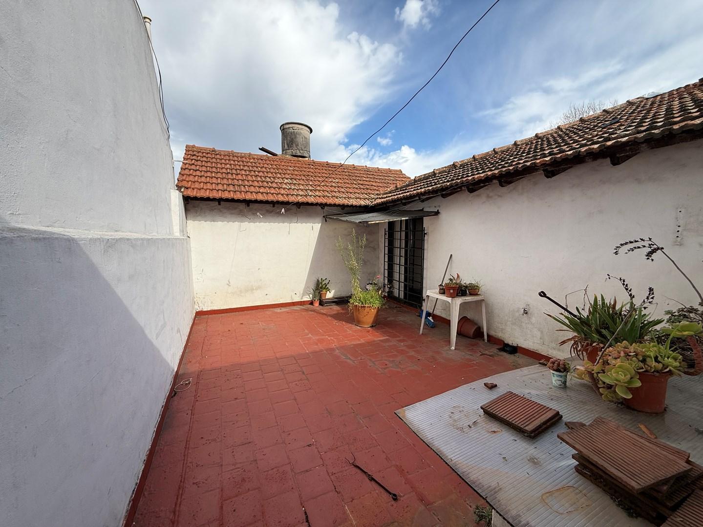 Foto de OPORTUNIDAD PARA INVERSORES! VENTA CASA A REFACCIONAR EN MARTINEZ! 10, imagen 3