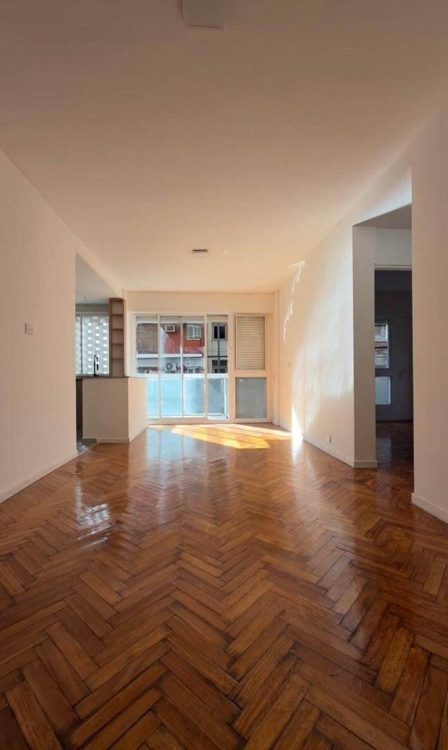 Foto de Departamento en Venta 2 ambientes con balcón refaccionado a nuevo en, imagen 4