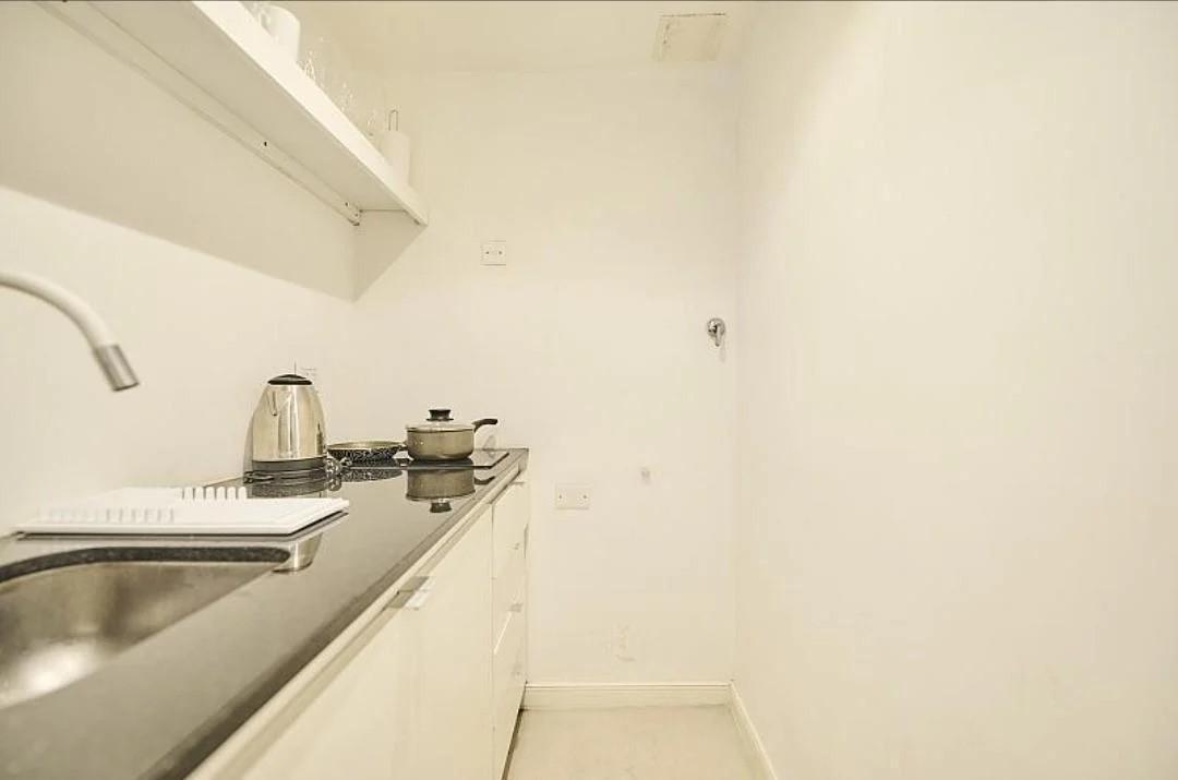 Foto de Departamento en Venta monoambiente con patio en Retiro, Capital, imagen 4