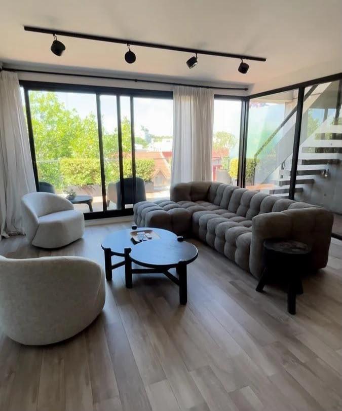 Foto de VENTA DEPARTAMENTO 4 AMBIENTES EN VILLA URQUIZA CON TERRAZA, 2 COCHERAS, imagen 1