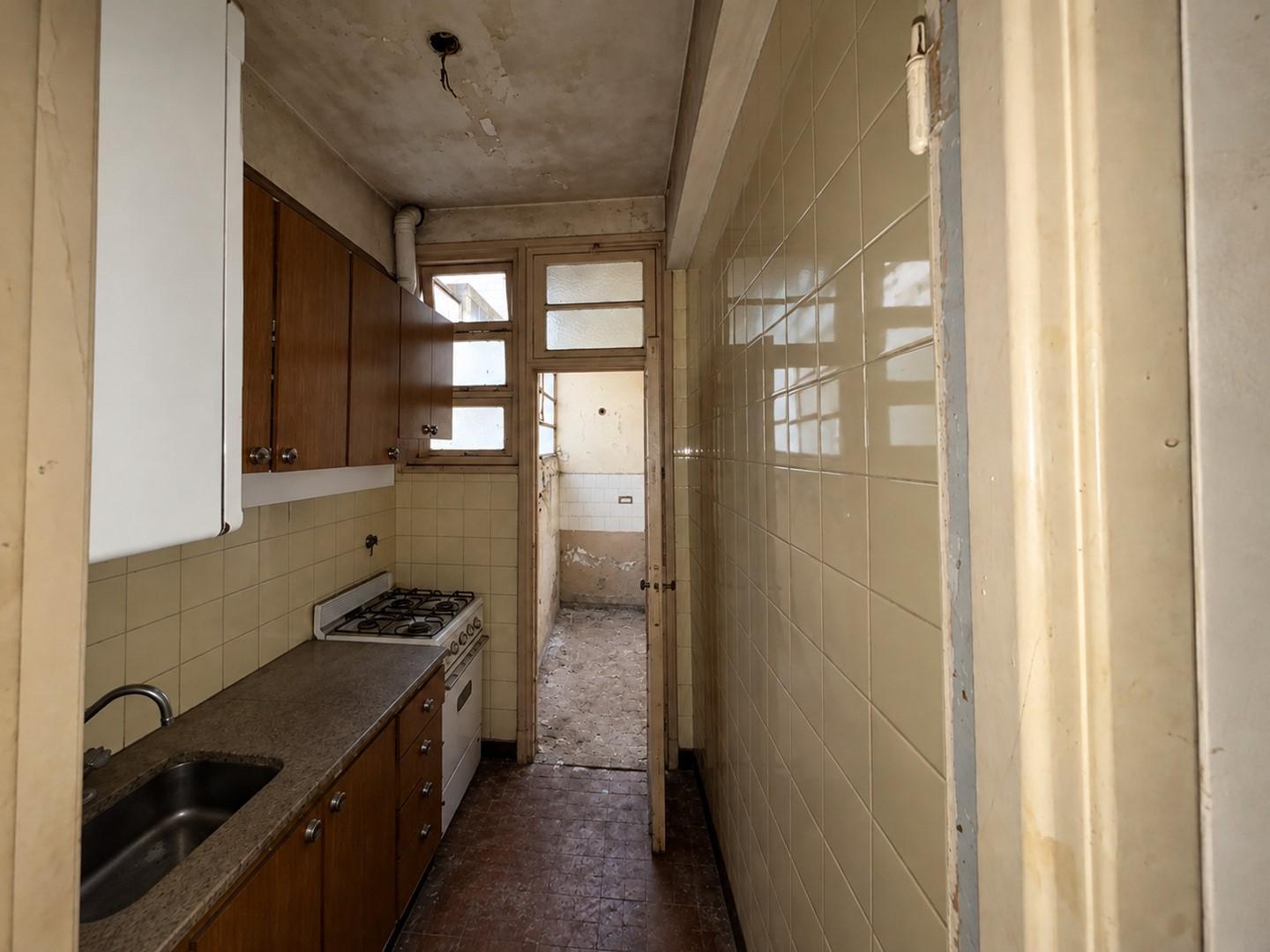Foto de DEPARTAMENTO EN VENTA A REFACCIONAR EN VILLA CRESPO. Capital Federal, imagen 3