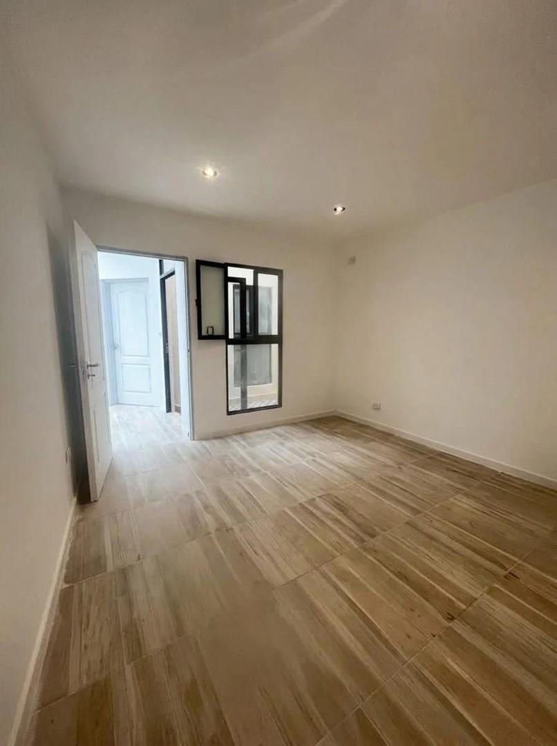 Foto de Departamento PH en Venta en Velez Sarsfield, Capital Federal, Buenos, imagen 5