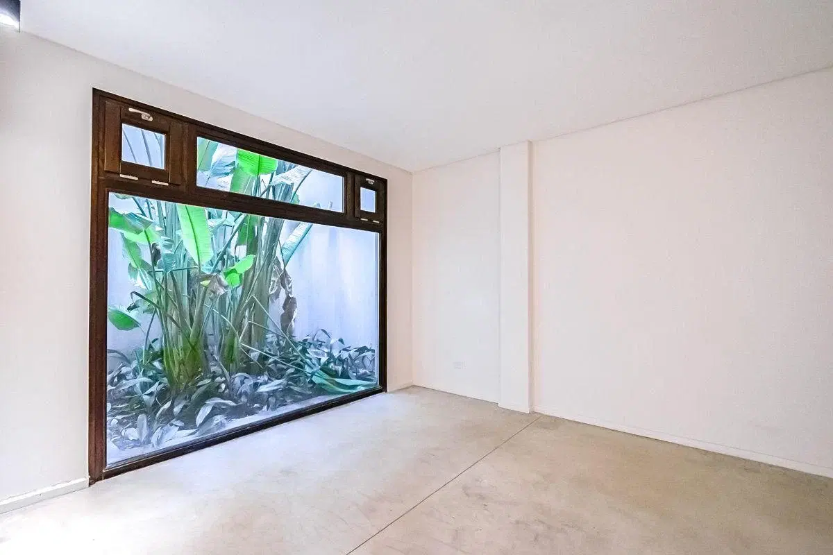 CASA ÚNICA EN JUEZ TEDÍN 2700 - JARDÍN DE 240 M² CON PILETA. 4