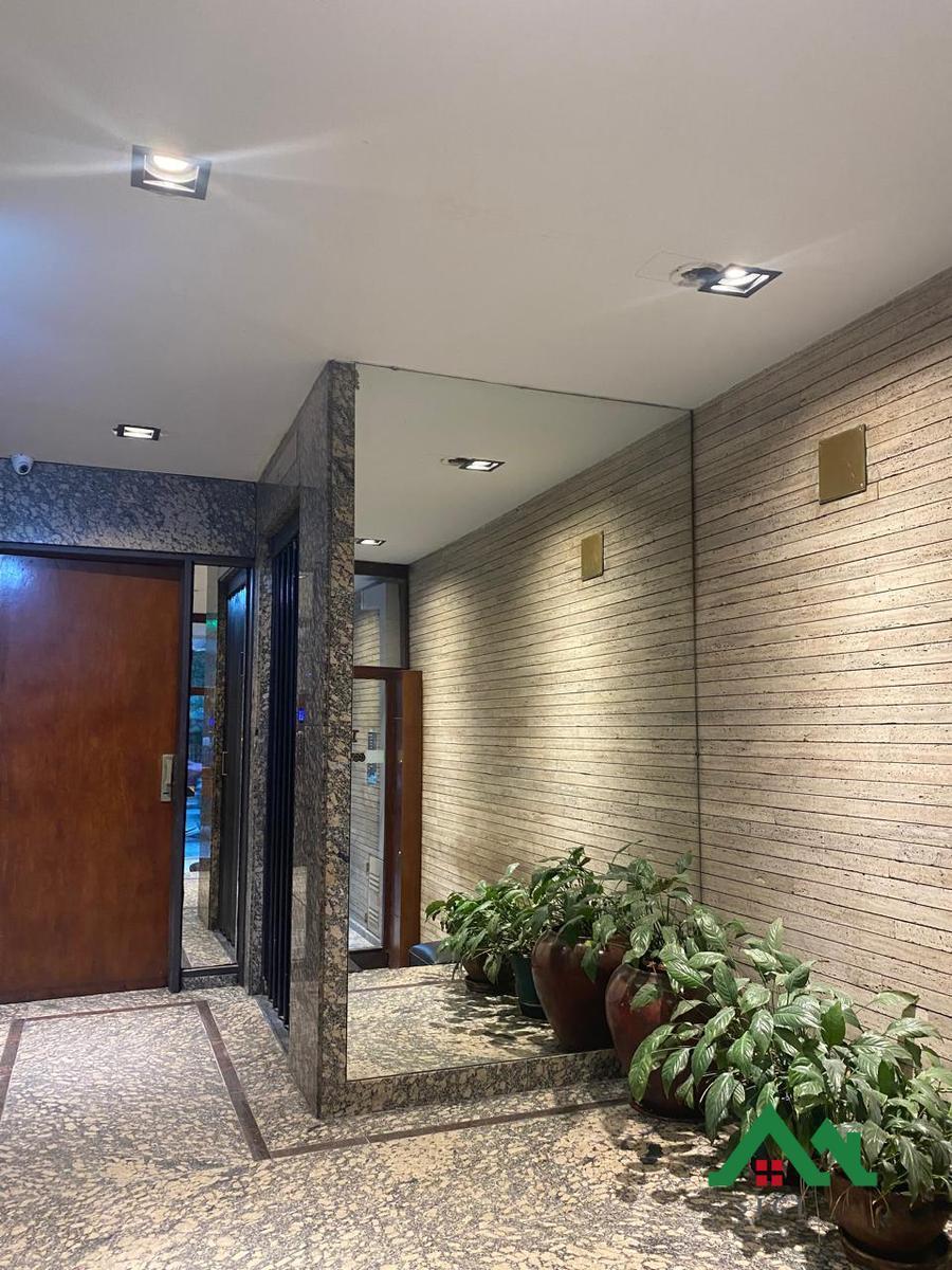 Departamento en Venta Piso Entero, 4 Dorm., Cochera en Nueva Córdoba Apto Crédito 3