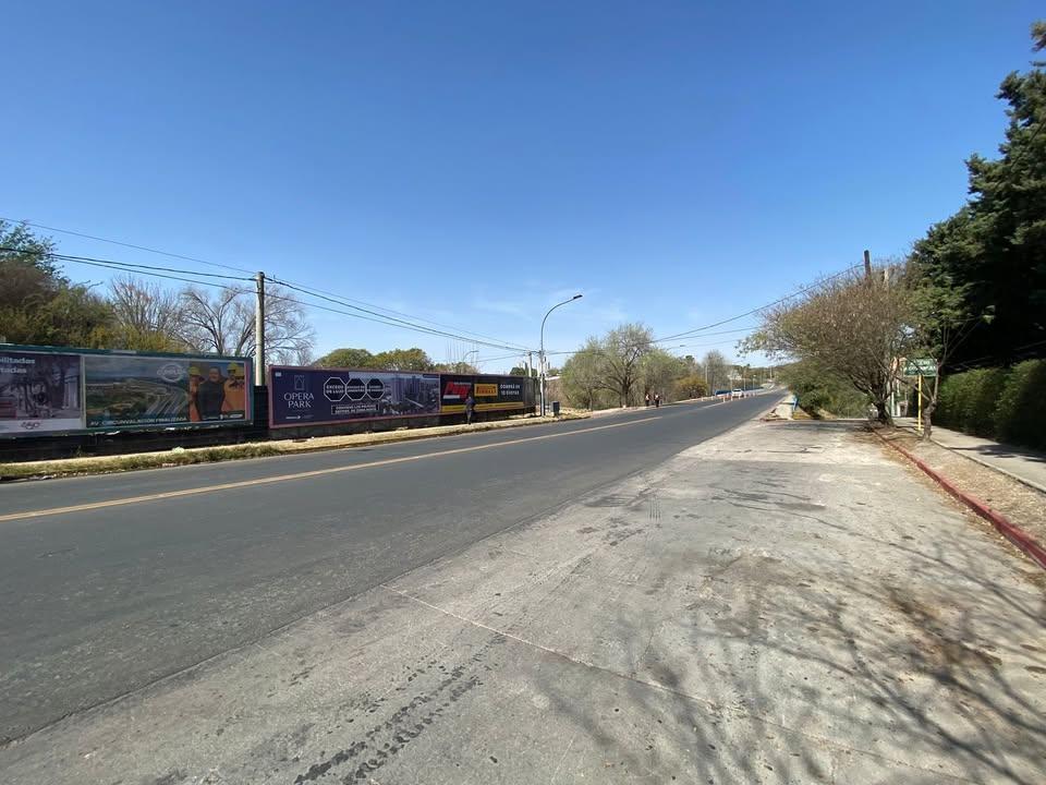 Terreno en Venta en El Cerro de Las Rosas Jose Roque Funes Esq Leon Tedin 3