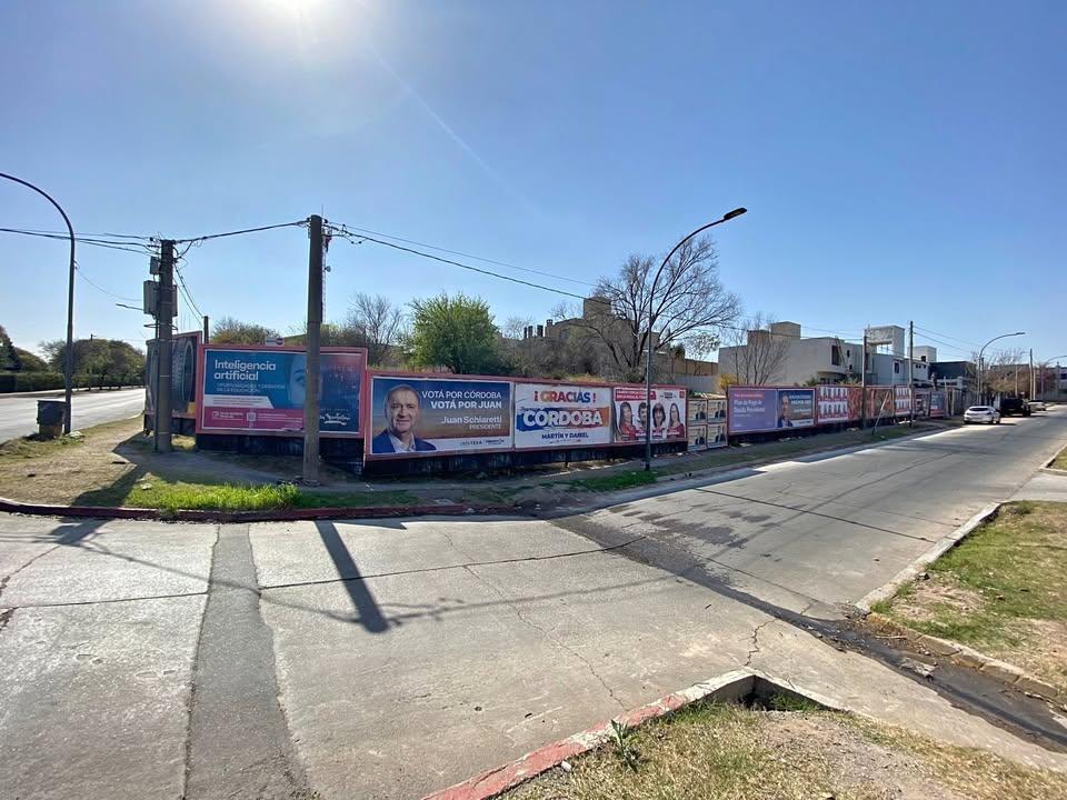 Terreno en Venta en El Cerro de Las Rosas Jose Roque Funes Esquina Leon Tedin 2