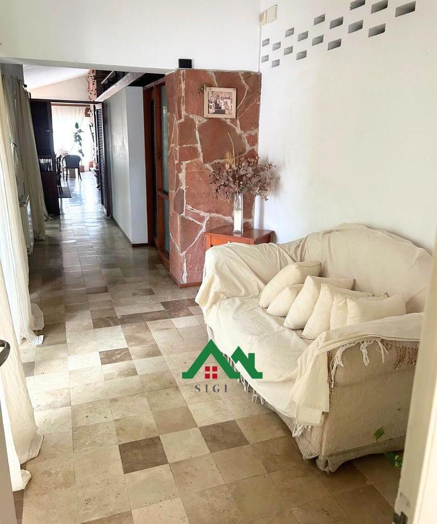 Foto de Casa en alquiler en Cerro de las Rosas – Ideal oficina comercial con, imagen 5