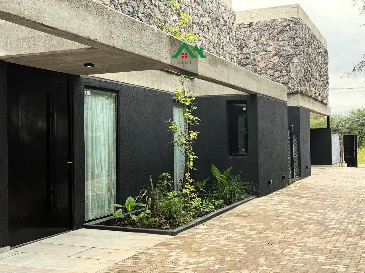 Casa en venta de 3 dormitorios - Barrio La Carolina, Housing Acacia Norte 5