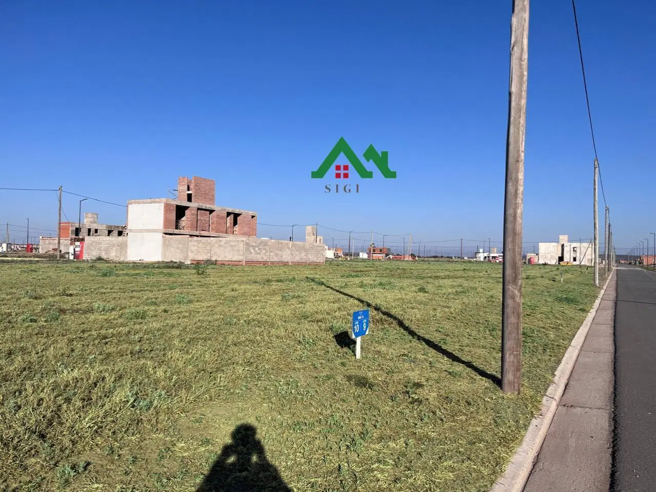 Terreno apto dúplex en venta en Abras de Manantiales – 300 m² 4