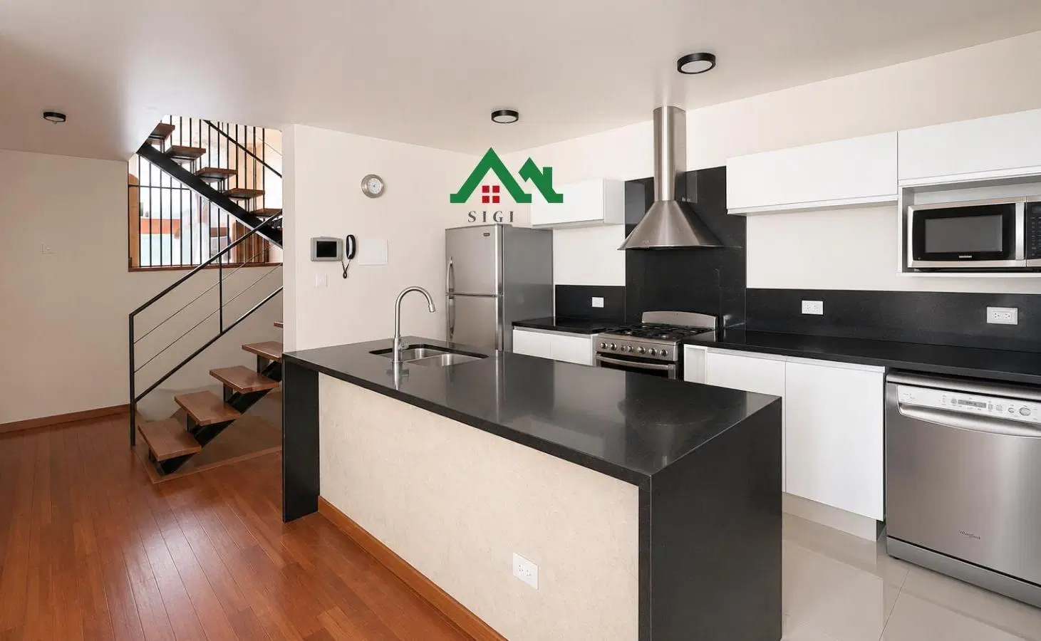 Casa tipo dúplex en Venta en Cerro de las Rosas – Pileta, confort y excelente ubicación 3