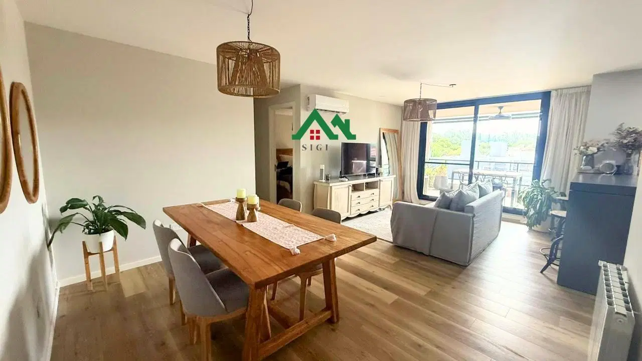 Departamento en venta de 1 dormitorio y cochera desocupado en Épica sobre Recta Martinolli 2