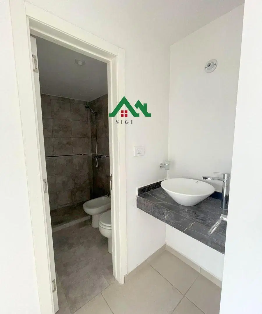 Departamento en venta de 1 dormitorio con cochera desocupado en barrio General Paz 8